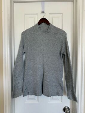 Copper Key Women’s Light Gray Ribbed Turtleneck Pullover Sweater Size M